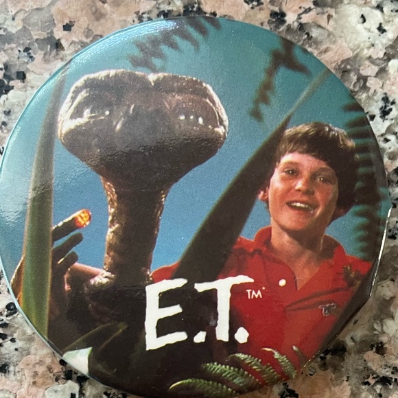 Meet your Posher, Lucas - Picture 1 of 1